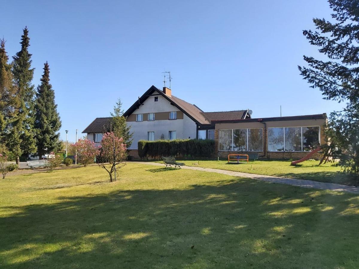 Ab Domki Caloroczne Nad Jeziorem Stęszew Exterior foto