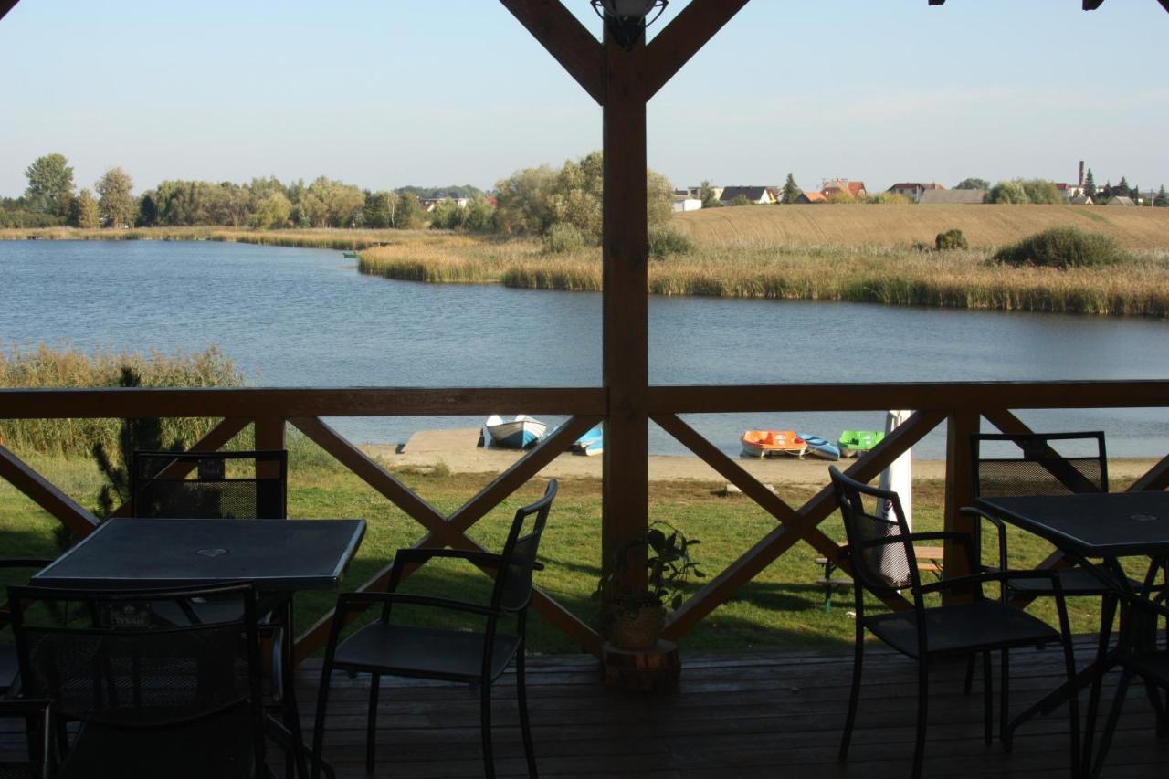 Ab Domki Caloroczne Nad Jeziorem Stęszew Exterior foto